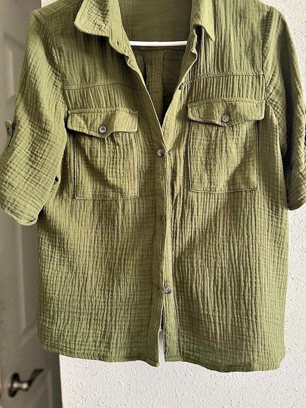 Kathy Ireland Utility Button Down Shirt in Green Size Medium Like New